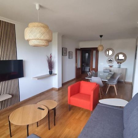 Ferienwohnung Piso Zona Hospital 6 Personas Oviédo Exterior foto