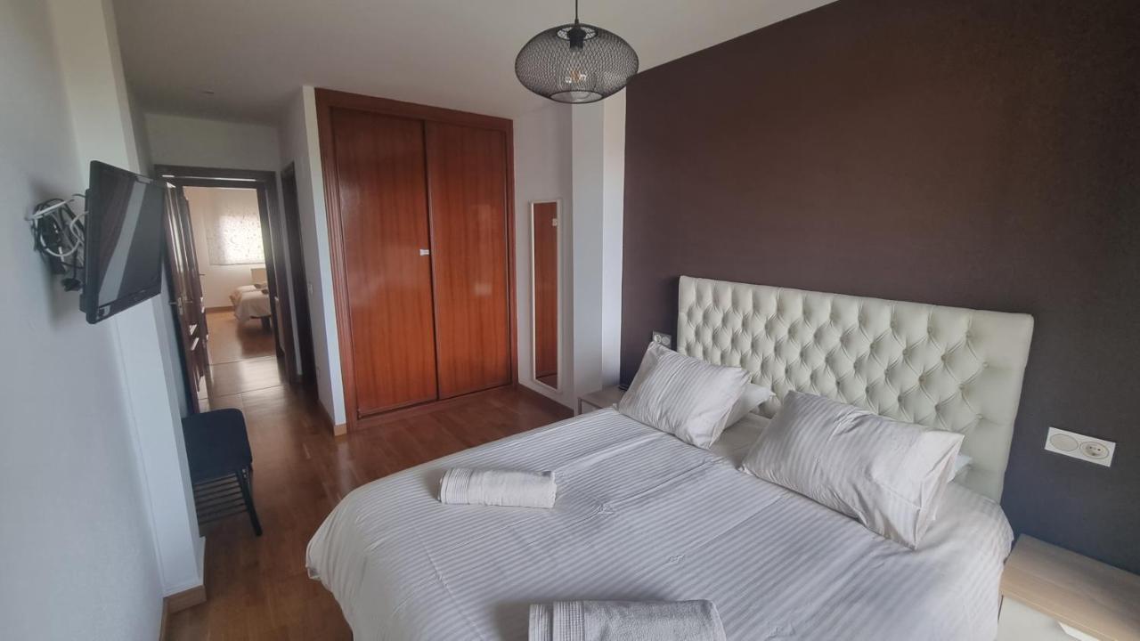 Ferienwohnung Piso Zona Hospital 6 Personas Oviédo Exterior foto