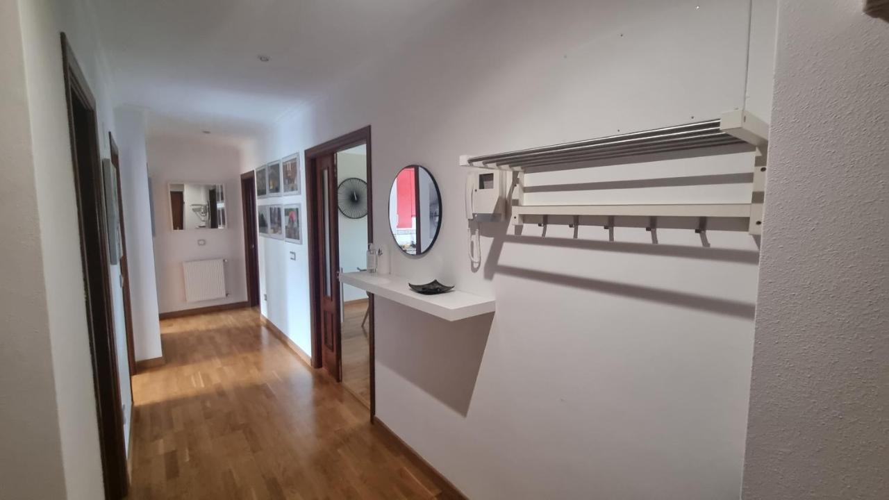 Ferienwohnung Piso Zona Hospital 6 Personas Oviédo Exterior foto