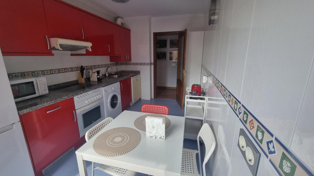 Ferienwohnung Piso Zona Hospital 6 Personas Oviédo Exterior foto